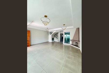 Casa à venda com 3 quartos, 293m² em Jardim do Mar, São Bernardo do Campo