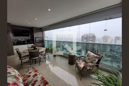 Apartamento à venda com 3 quartos, 218m² em Vila Regente Feijó, São Paulo