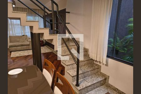 Casa à venda com 3 quartos, 136m² em Jardim Textil, São Paulo