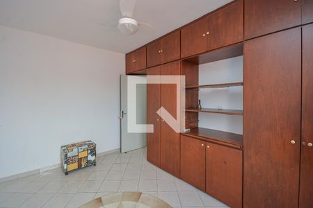 Quarto 1 de casa para alugar com 3 quartos, 120m² em Vila Marari, São Paulo