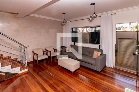 Sala de casa à venda com 3 quartos, 150m² em Castelo, Belo Horizonte