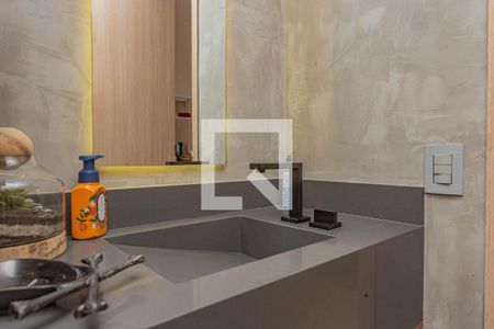Lavabo da sala de apartamento para alugar com 1 quarto, 74m² em Aclimação, São Paulo