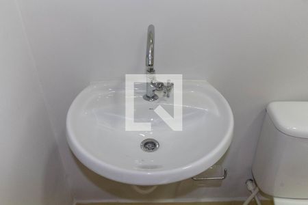 Banheiro de casa de condomínio para alugar com 1 quarto, 25m² em Vila Bela, São Paulo