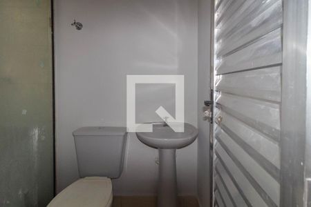 Banheiro de casa de condomínio para alugar com 1 quarto, 25m² em Vila Bela, São Paulo