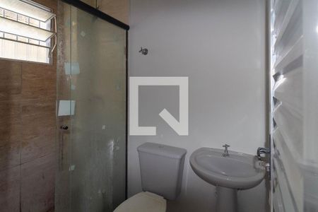 Banheiro de casa de condomínio para alugar com 1 quarto, 25m² em Vila Bela, São Paulo