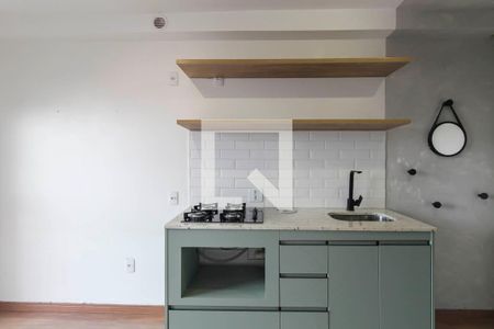 Sala/Cozinha de apartamento à venda com 1 quarto, 28m² em Vila Tolstoi, São Paulo