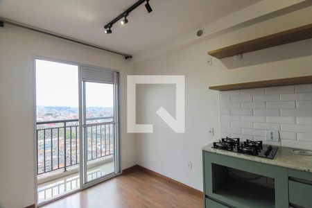 Sala/Cozinha de apartamento à venda com 1 quarto, 28m² em Vila Tolstoi, São Paulo