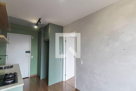 Sala/Cozinha de apartamento à venda com 1 quarto, 28m² em Vila Tolstoi, São Paulo
