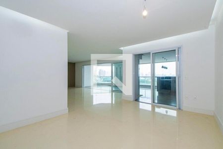 Apartamento à venda com 4 quartos, 241m² em Água Branca, São Paulo