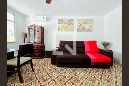 Casa à venda com 4 quartos, 400m² em Santa Rosa, Niterói