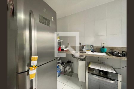 Cozinha e Área de Serviço de apartamento para alugar com 2 quartos, 47m² em Quinta dos Angicos, Cotia