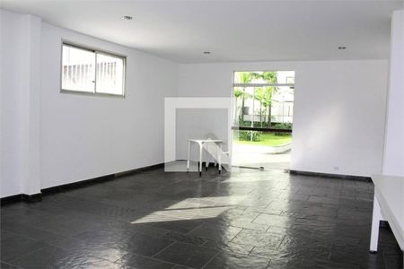 Apartamento à venda com 3 quartos, 135m² em Sumaré, São Paulo