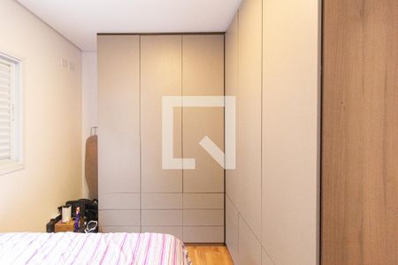 Quarto de casa à venda com 3 quartos, 180m² em Vila Osasco, Osasco