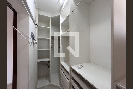Closet da suíte de casa para alugar com 3 quartos, 175m² em Centro, Guarulhos