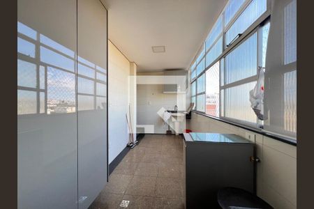 Apartamento à venda com 4 quartos, 205m² em Coração Eucarístico, Belo Horizonte
