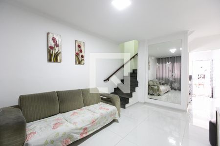 Sala de casa à venda com 3 quartos, 108m² em Vila Regina, São Paulo