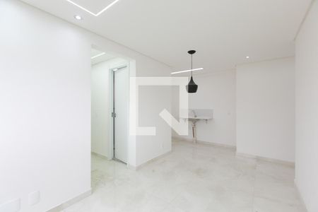 Sala de apartamento para alugar com 2 quartos, 42m² em Jardim Helian, São Paulo
