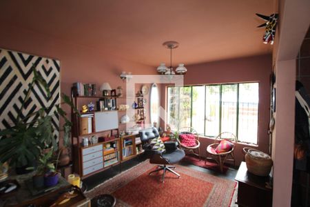 Sala de casa à venda com 4 quartos, 242m² em Jardim São Paulo, São Paulo