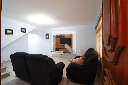 Sala de casa à venda com 3 quartos, 300m² em Parque Edu Chaves, São Paulo