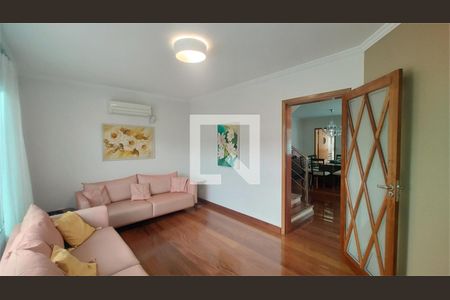 Casa à venda com 4 quartos, 260m² em Indianópolis, São Paulo