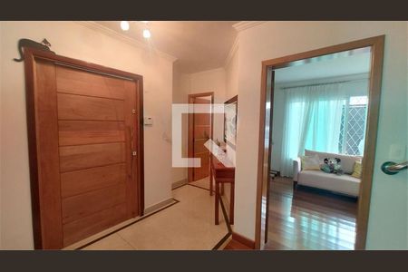 Casa à venda com 4 quartos, 260m² em Indianópolis, São Paulo