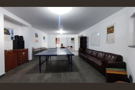 Casa à venda com 4 quartos, 500m² em Interlagos, São Paulo