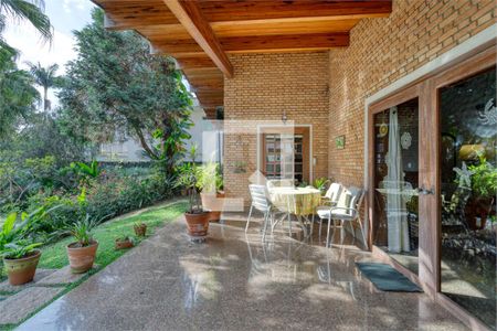 Casa à venda com 3 quartos, 413m² em Santo Amaro, São Paulo