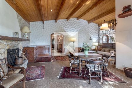 Casa à venda com 3 quartos, 413m² em Santo Amaro, São Paulo