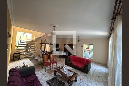 Casa à venda com 3 quartos, 400m² em Campo Belo, São Paulo