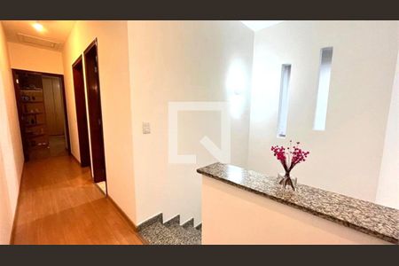 Casa à venda com 4 quartos, 193m² em Vila Dom Pedro I, São Paulo