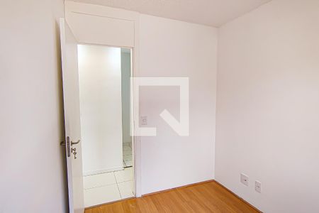 Quarto 1 de apartamento para alugar com 2 quartos, 45m² em Taquara, Rio de Janeiro