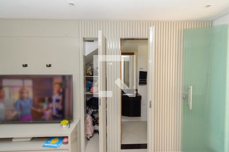 Sala de casa à venda com 3 quartos, 200m² em Riacho das Pedras, Contagem