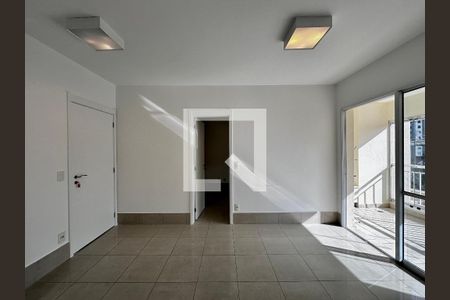 Sala de apartamento para alugar com 1 quarto, 48m² em Jardim Aeroporto, São Paulo