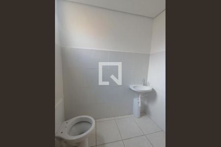 Banheiro de apartamento para alugar com 2 quartos, 43m² em Centro, Contagem