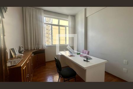 Quarto  de apartamento à venda com 5 quartos, 350m² em Centro, Belo Horizonte