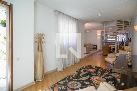 Sala de casa à venda com 3 quartos, 195m² em Aclimação, São Paulo