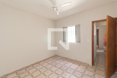 Quarto 1 de casa para alugar com 4 quartos, 120m² em Jardim Itapemirim, São Paulo