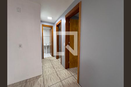  Corredor de apartamento à venda com 2 quartos, 47m² em Pinheiro, São Leopoldo