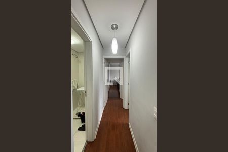 Corredor de apartamento à venda com 3 quartos, 84m² em Parque Sao Vicente, Santo André