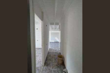 Corredor de apartamento à venda com 2 quartos, 61m² em Vila Liviero, São Paulo