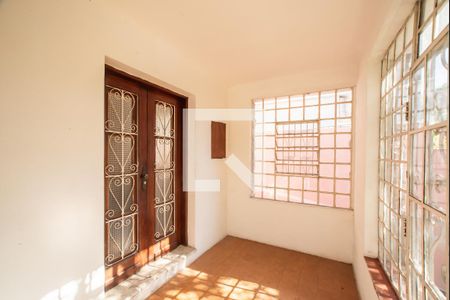 Corredor de casa para alugar com 4 quartos, 290m² em Planalto Paulista, São Paulo