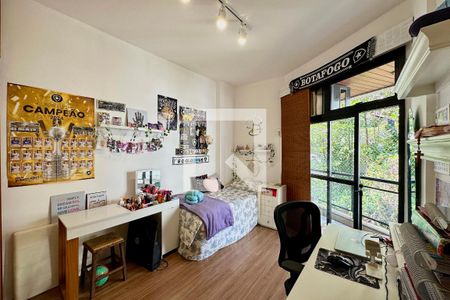 Quarto 1 de apartamento à venda com 3 quartos, 127m² em Lagoa, Rio de Janeiro