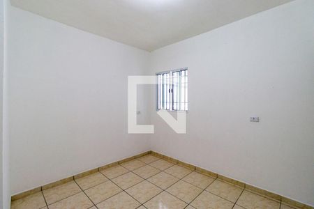 Quarto 2 de casa para alugar com 2 quartos, 46m² em Jardim Bom Refugio, São Paulo
