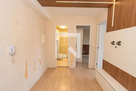 Sala/cozinha de apartamento para alugar com 2 quartos, 43m² em Vila Monumento, São Paulo