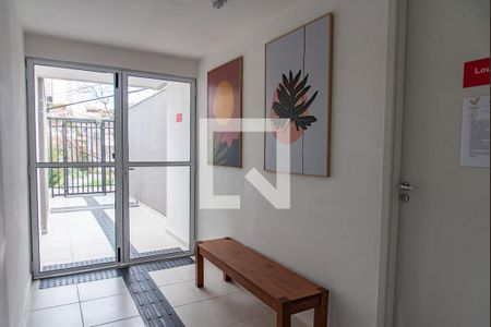 Hall de entrada de apartamento para alugar com 2 quartos, 43m² em Vila Monumento, São Paulo