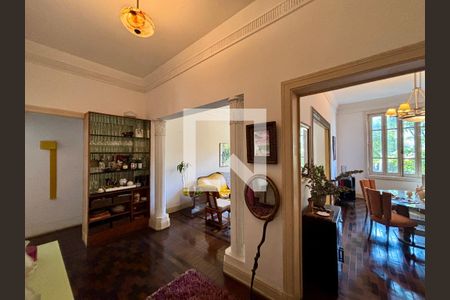 Sala - hall de entrada de apartamento à venda com 3 quartos, 145m² em Copacabana, Rio de Janeiro