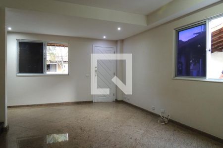 Sala de casa de condomínio à venda com 3 quartos, 103m² em Pechincha, Rio de Janeiro