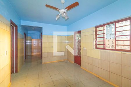 Sala de casa à venda com 5 quartos, 102m² em Mathias Velho, Canoas