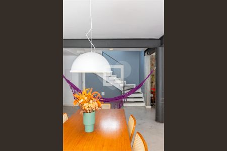 Casa à venda com 3 quartos, 260m² em Santo Amaro, São Paulo