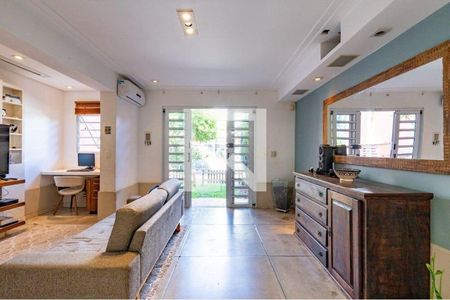 Casa à venda com 2 quartos, 100m² em Campo Belo, São Paulo